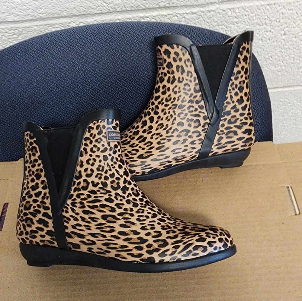 London Fog Leopard “Piccadilly” Rain Boots Size 7